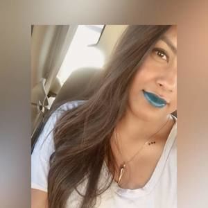 Meet your Posher, Valentina